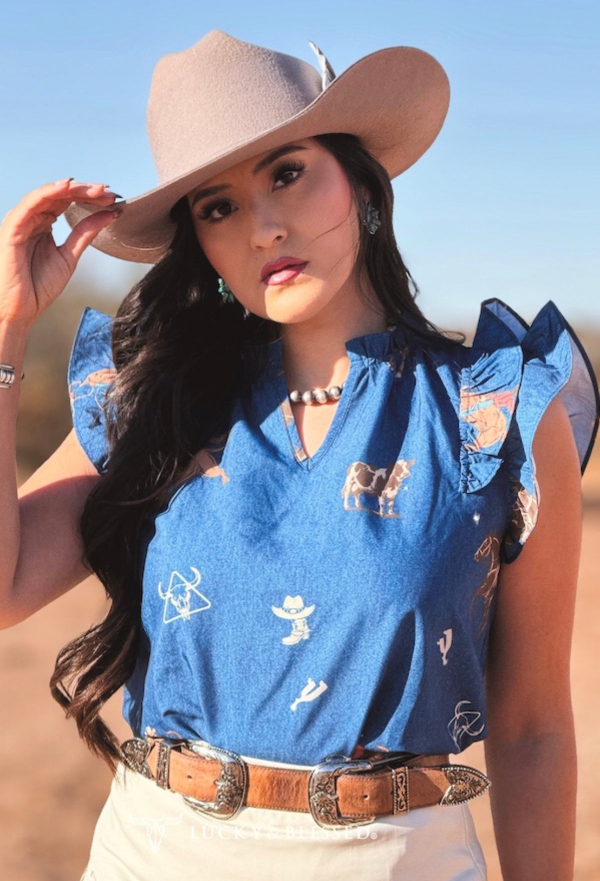 MID WASH COWBOY PRINTED RUFFLE Top
